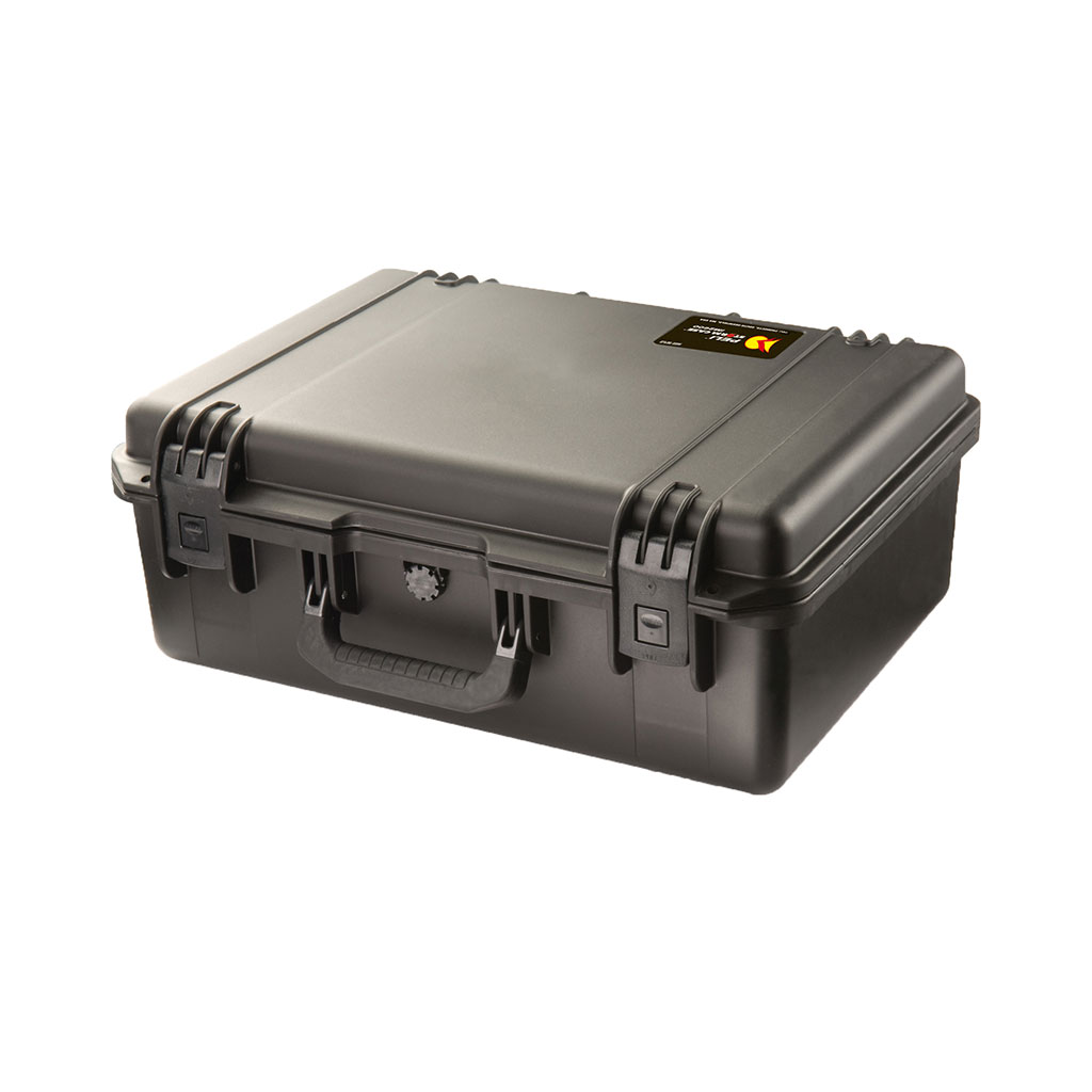 black peli storm im2600 heavy duty case with folding handles and secure catches