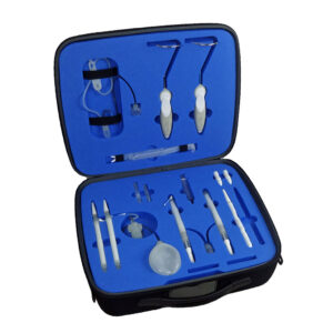 Shell-case customised with blue foam inserts for medical catheters